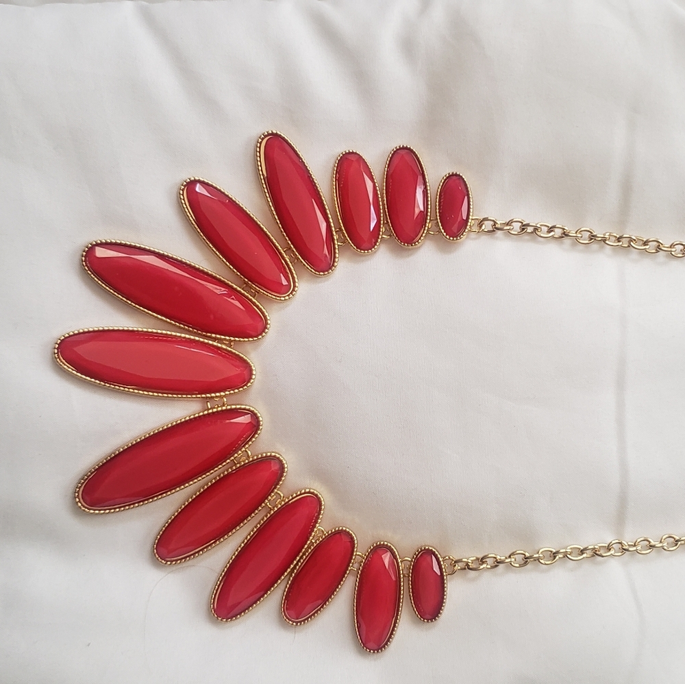 Necklace with earrings set brand new, never used - Picture 1 of 5